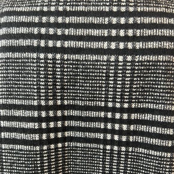 Anthropologie Hazel black & Gray Plaid Swing Coat Sz Medium BIG buttons ¾ sleeve - Picture 5 of 17